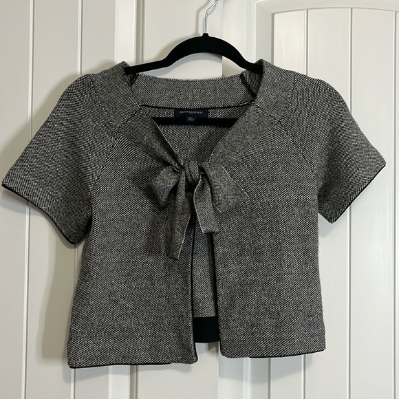 Banana Republic Sweaters - Banana Republic Cashmere Wool Nylon Blend short sleeve. XS. CUTE!!